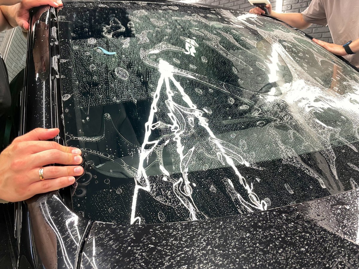 PPF windshield protection film installation